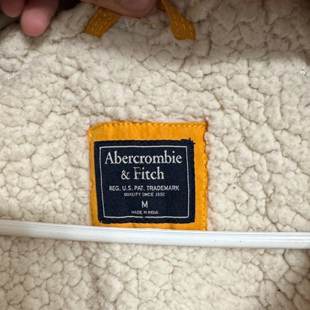 Abercrombie & Fitch Coat Womens Medium Yellow Full Zip Sherpa Lined Parka‎